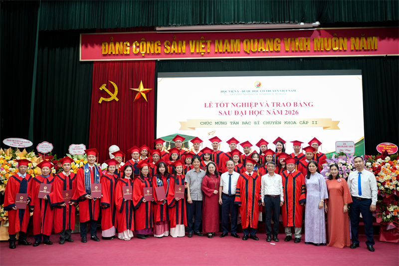 Tổ chức thành công Lễ tốt nghiệp sau đại học năm 2026:  Khẳng định vị thế đào tạo và nghiên cứu hàng đầu về Y - Dược học cổ truyền