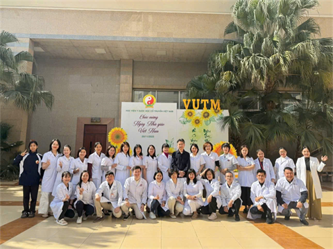 Giao lưu  trao đổi học thuật giữa Học viện Y - Dược học cổ truyền Việt Nam và Trường Đại học Trung Y Dược  Quảng Tây Trung Quốc